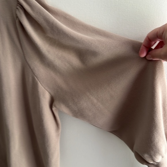 Jack + Avery Ribbed Puff Sleeve Sweater. - Picture 7 of 11